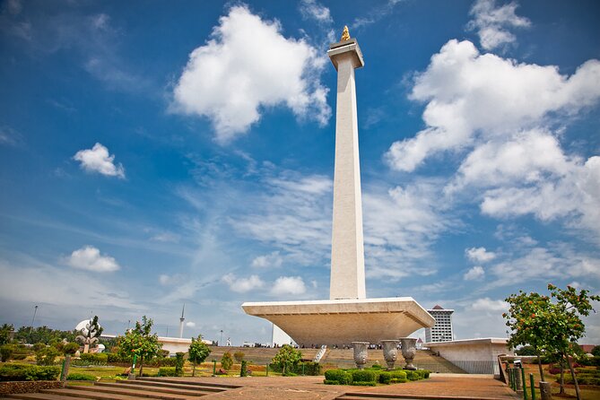 Full-Day Highlights of Jakarta Private Tour with Lunch - Monas and Merdeka Square