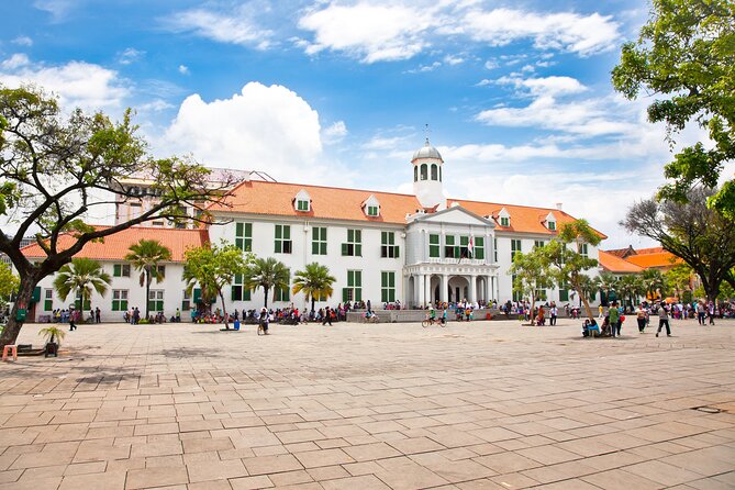 Full-Day Highlights of Jakarta Private Tour with Lunch - Jakarta Old Town: two hours to slow down