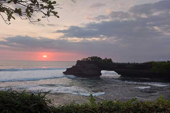Full Day Private Tour from Tegenungan Waterfall to Tanah Lot - What this 10-hour Bali day tour is really like