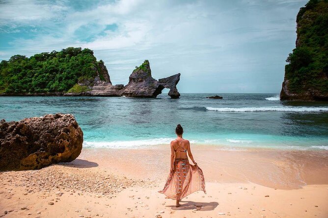 Full Day Private Tour to Nusa Penida Underground Temple from Bali - Who should book this experience
