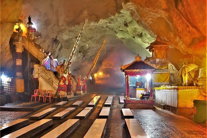Full Day Private Tour to Nusa Penida Underground Temple from Bali - Atuh Beach and the short hike down