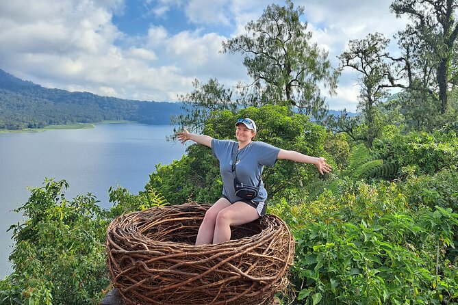 Full Day Tour Bedugul Sightseeing and Tanah Lot Temple - Ulun Danu Bratan beside the lake