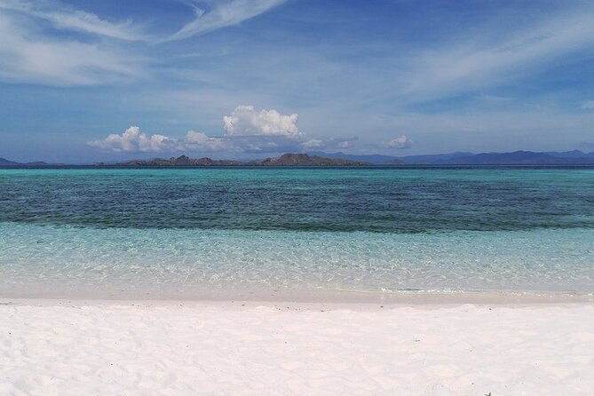 Full Day Tour to Komodo Island By Speed Boat to explore 6 destinations - Taka Makassar: a sandbar between the sea