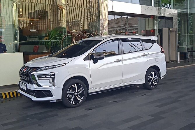 Fullday 10 hours rent a car in Jakarta city with toll & parking - Build Your Own Jakarta Day