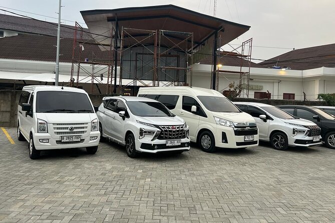 Fullday 10 hours rent a car in Jakarta city with toll & parking - What the Driver Adds to the Day