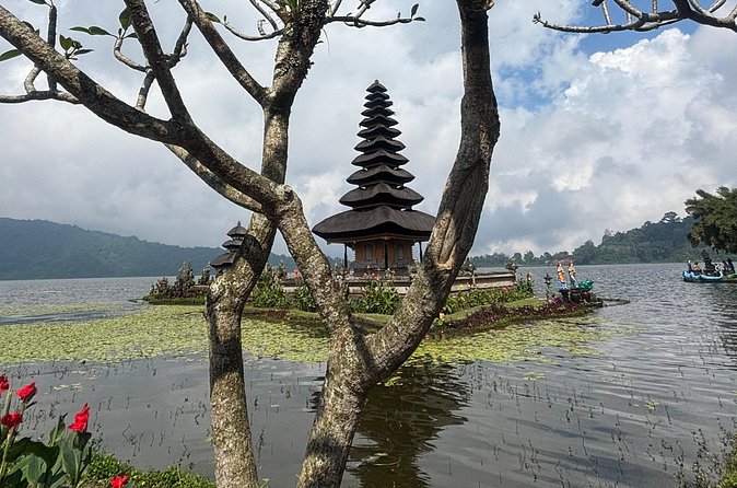 GAD Tanah Lot Tour - The missing waterfall and temple details matter