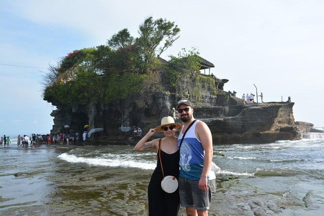 Half Day Bali Shopping Art Village Private Tour - Batuan: paintings and a long art tradition