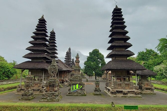 Half-Day Private Tour to Tanah Lot and Bali Royal Temple - Why Tanah Lot is the main event