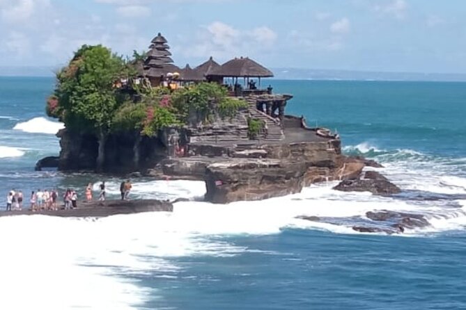 Half Day Tanah Lot Temple Private Guided Tour - Batu Bolong and the short coastal stop