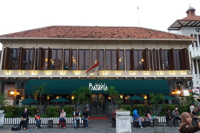 Halfday Batavia by Night with dinner at Cafe Batavia & souvenir - Mangga Besar and the taste of Jakarta nightlife