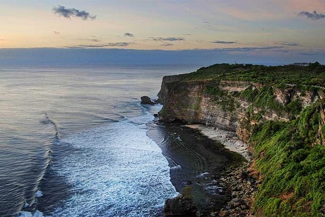 Halfday Tour:Uluwatu Temple,Kecak Dance and Dinner Jimbaran Beach with Transport - Practical planning for a smoother evening