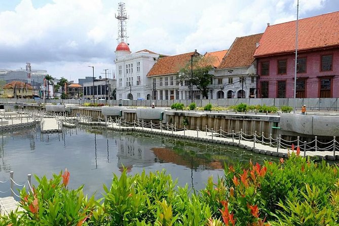 Halfday Trial of Old China town with FREE SNACK & SOUVENIR - The harbor and shipyard add a different view of Jakarta