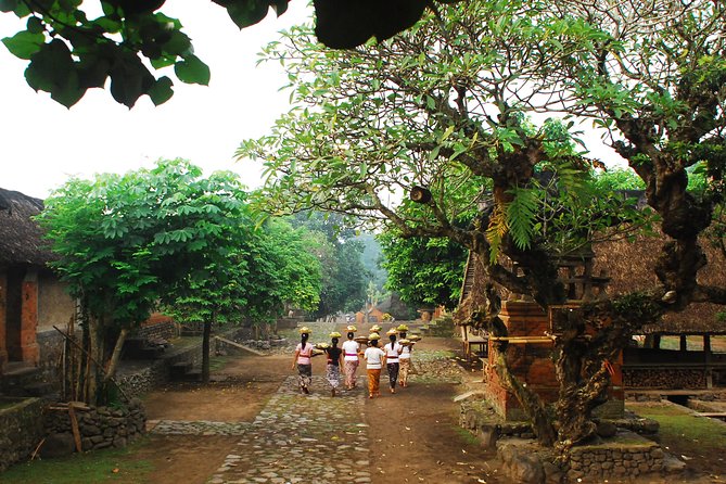 Heaven Gate East Bali Tour - Ujung Water Palace, royal gardens beside the coast