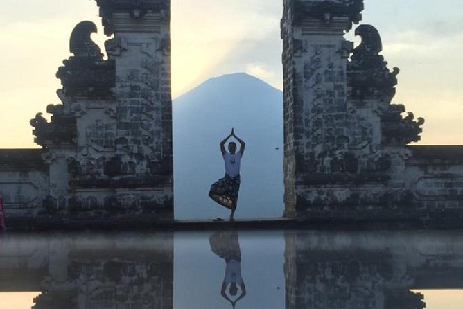 Heaven Gate (Lempuyang) - Tirta Gangga - FREE WIFI - Padangbai for a coastal change