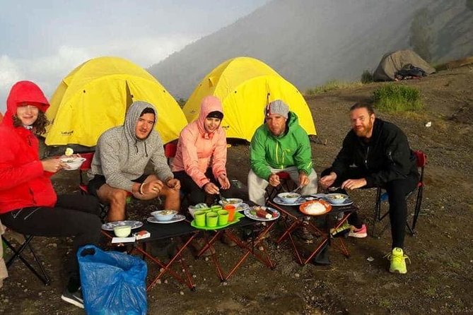 Hiking Rinjani Volcano To Crater rim Senaru 2 Days, Group - Syam Trekker - Who should choose this two-day Rinjani trek