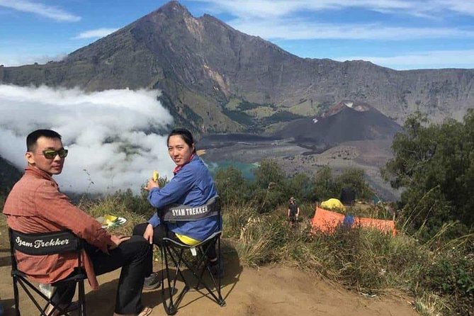Hiking Rinjani Volcano To Crater rim Senaru 2 Days, Group - Syam Trekker - Day one: forest, shelters, and a steady climb
