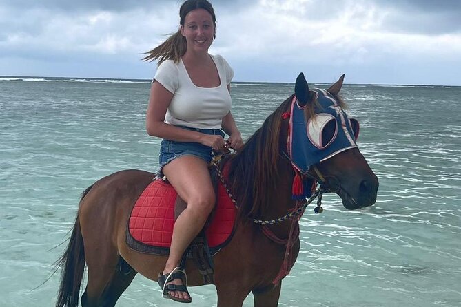 Horse Ride On The Beach Gili Islands - The guides focus on photos and personal attention