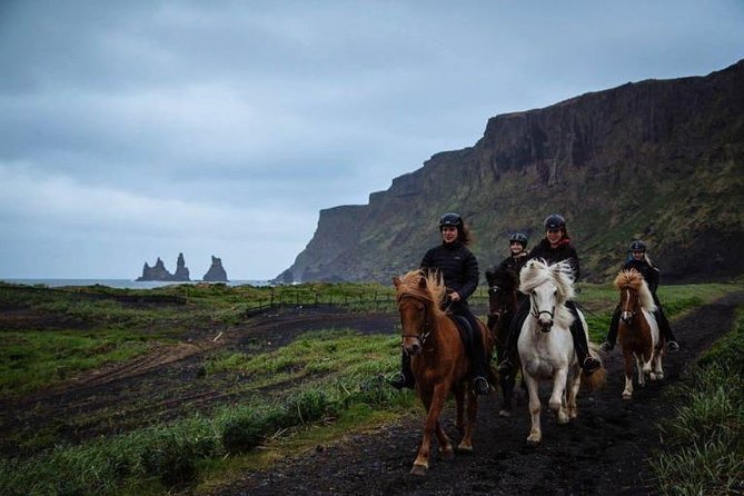Horse Riding on the Black Sand Beach and Free Hotel Transfers - Choosing a departure time and chasing sunset photographs