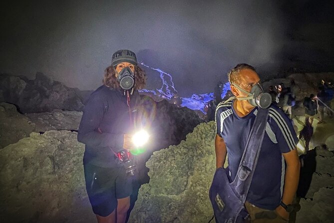 Ijen Blue Fire Trekking - Seeing sulfur miners at work