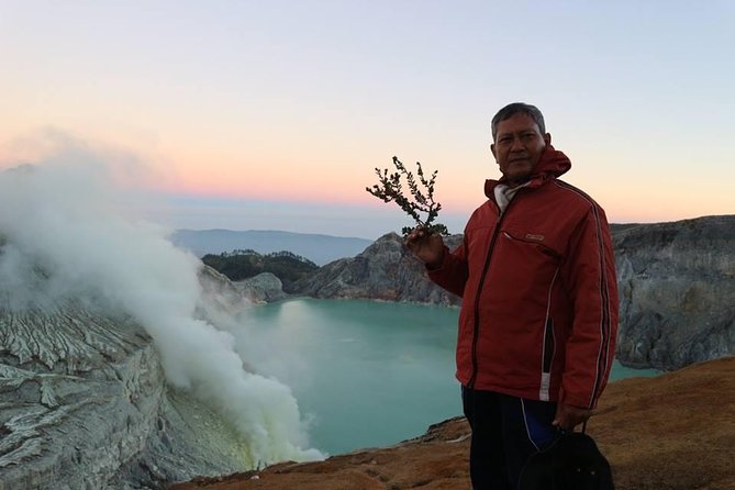 Ijen Crater Tour - The midnight pickup from Banyuwangi or Ketapang