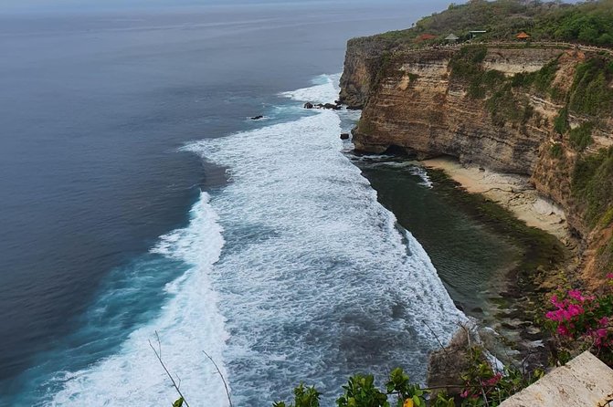 Incredible Uluwatu Temple Sunset & Kecak Fire Dance - Who Will Get the Most From This Evening