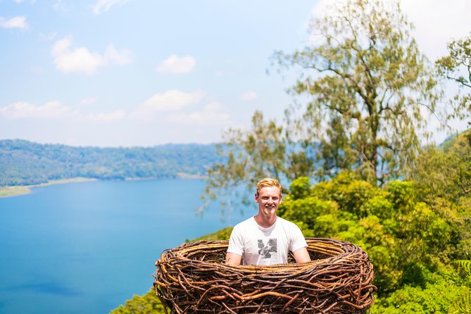 Instagram Tour in Bali: The Most Beautiful Spots - The included local lunch keeps the day moving