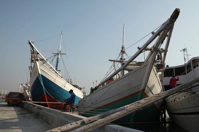 Jakarta Full-Day Highlights Tour with Transfer - What $60 buys you