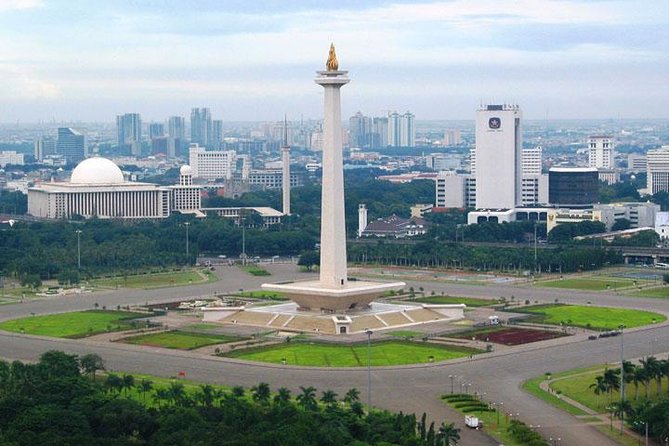 Jakarta Half-Day Guided Tour with a Private Fun Local Host - Makutharama Puppet Studio and the world of wayang