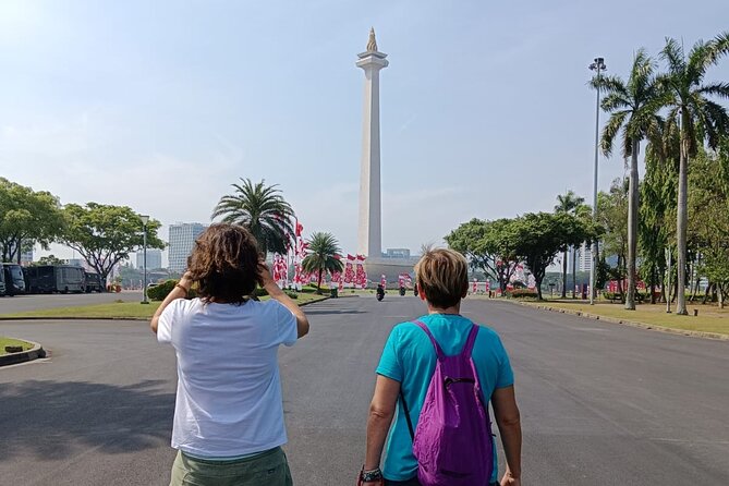 Jakarta Half Day Visit The Monument with Highlight City Tour - Kota Intan Bridge and Sunda Kelapa harbor