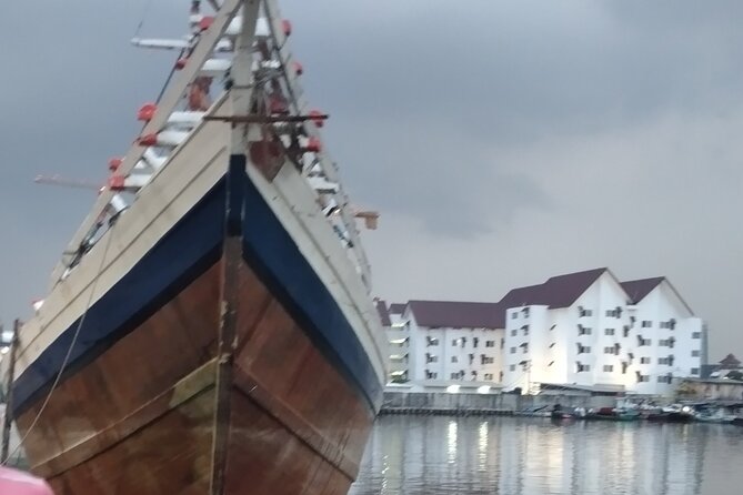Jakarta Heritage of Old Batavia Private City Tour (Historical) - The Makutharama puppet studio