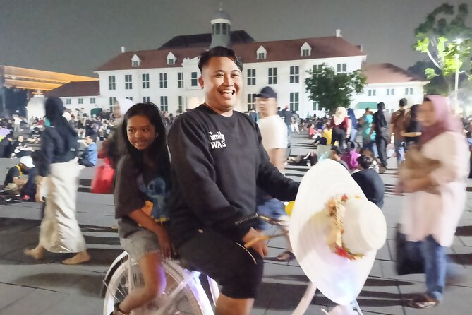 Jakarta Night Tour with Dinner at Café or Food street - Sunda Kelapa and Jakarta’s Old Harbor