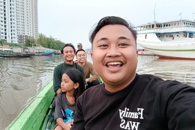 Jakarta Night Tour with Dinner at Café or Food street - Dinner at Café Batavia or Along the Street
