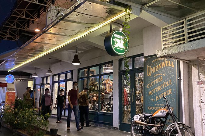 Jakarta Walking Tour with MRT and Multilingual Guide - Practical details for a smoother day