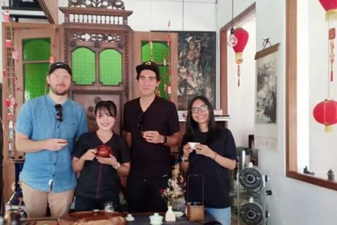 Jakarta Walking Tour with Public Transportation Visiting Sites - Who will enjoy this Jakarta tour most