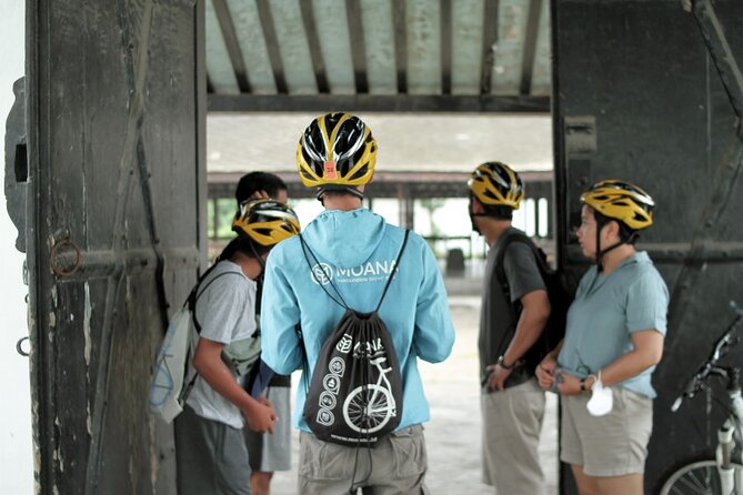 Jogja Hidden Gems - Cycling Tour - Local snacks, drinks, and Javanese script
