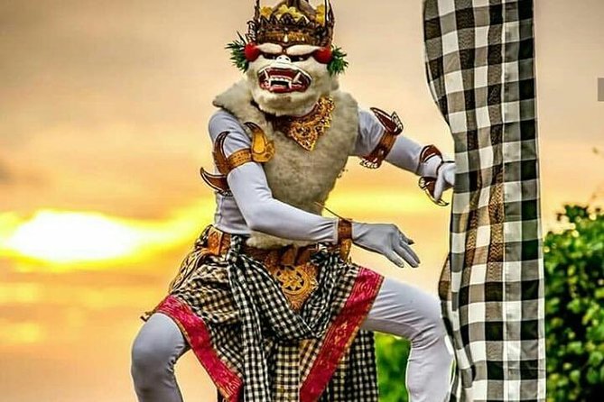 Kecak fire dance and uluwatu temple tour - free wifi - The separate ticket for the fire dance