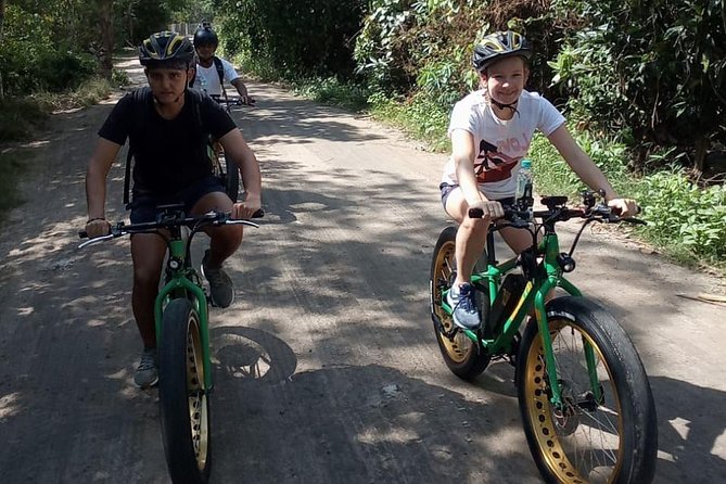 Kuta Beach eBike Private Tour - Lunch near the Satria Gatotkaca Statue
