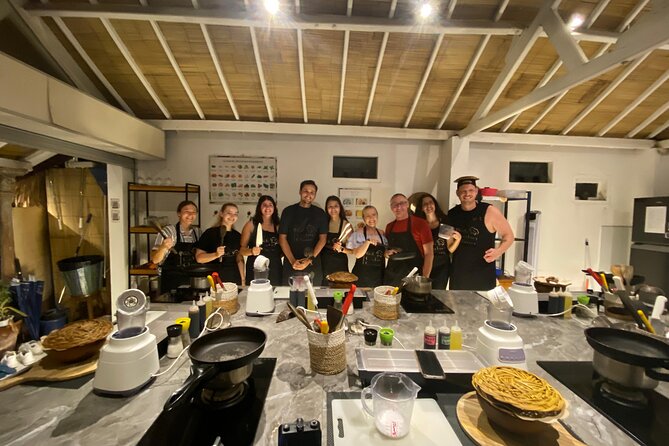 Learn to cook Indonesian food at Gili Cooking Classes Trawangan - Starting with kelopon and Indonesian ingredients