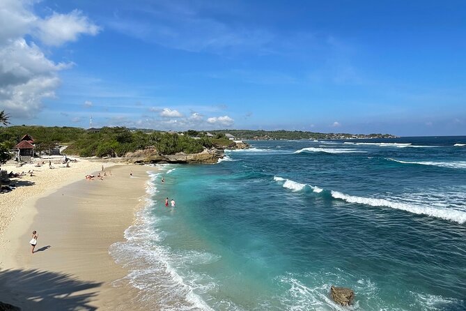 Lembongan Electric Bike tour - Gala-Gala Underground House, a curious local stop