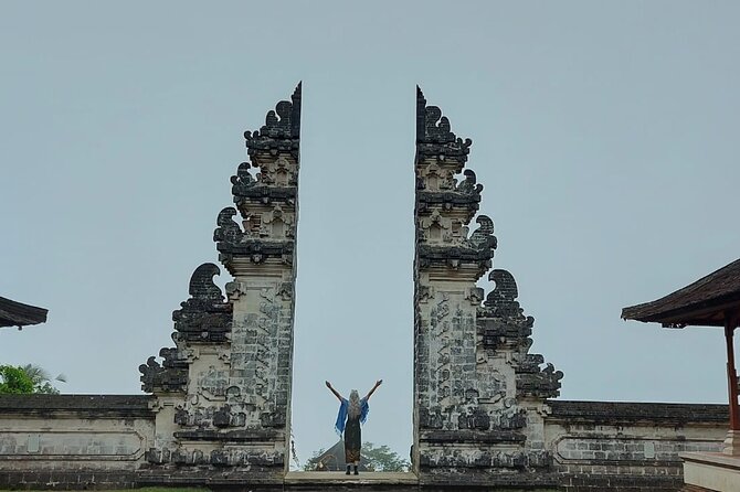 Lempuyang Gate of Heaven and City Tour - Tirta Gangga’s fish ponds and royal garden