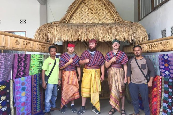 Lombok Day Trip : South Beach & Culture - Ende Village and the songket loom