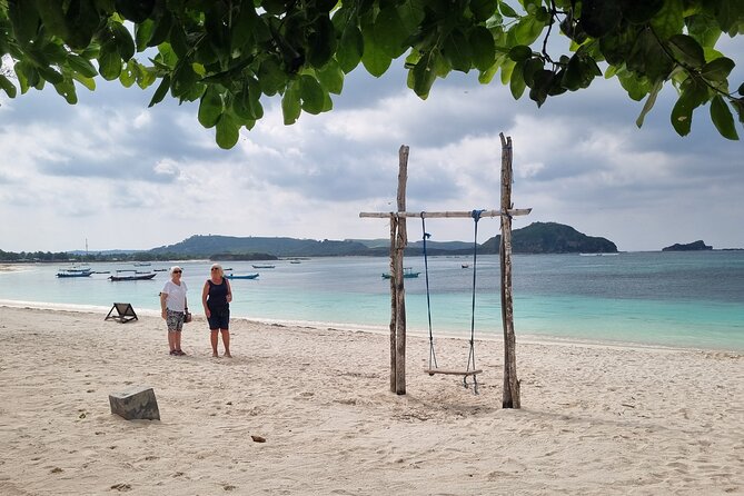 Lombok Private Customize Tour - Comfortable transport for small and larger groups