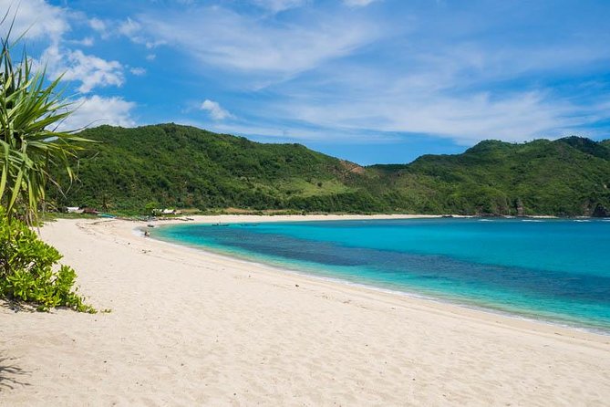 Lombok Private Sasak Tour (Culture & Beaches) - Ende: traditional Sasak homes and daily life