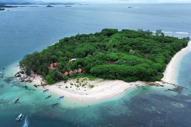 Lombok Private Tour-Car Hire With Full day Customize Trip - Benang Stokel and Benang Kelambu waterfalls
