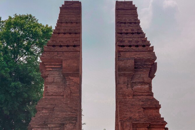 Majapahit Heritage Archaelogy tour via surabaya - Brahu and Gentong, a reminder of religious tolerance