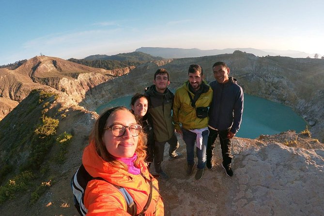 Maumere to Labuan Bajo Flores Overland Tour 7 Days Car Trip - Day 3: Riung 17 Islands by boat and beach