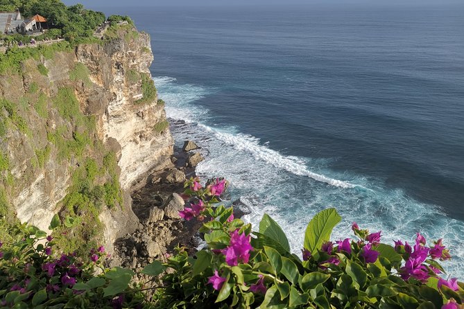 Melasti Beach, Padangpadang Beach, Uluwatu Sunset Kecak and Jimbaran Dinner - Melasti Beach: a gentle first stop