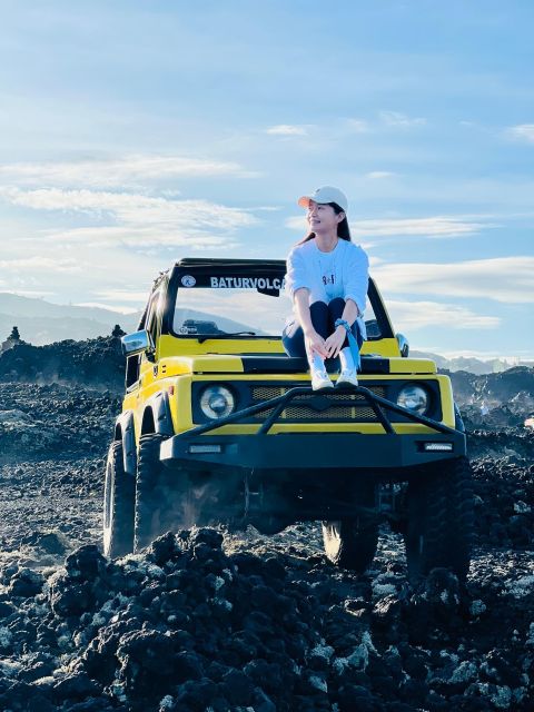 Mount Batur jeep sunrise with breakfast - Watching the sky change at 1,350 meters