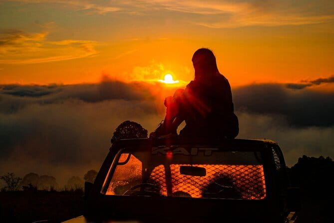 Mount Batur Sunrise Jeep With Hot Springs Tour - Sunrise above the crater