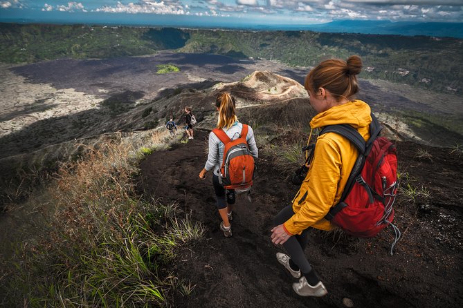 Mount Batur Sunrise Trekking and Rice Terrace Adventure - What to wear and bring for the climb